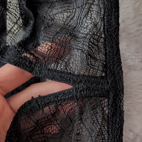 NWT LACE WIRELESS BRA, XS - Picture 11 of 14